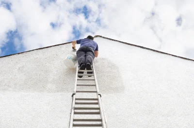 Peinture extérieure à la Cadière-et-Cambo — façades et ravalement